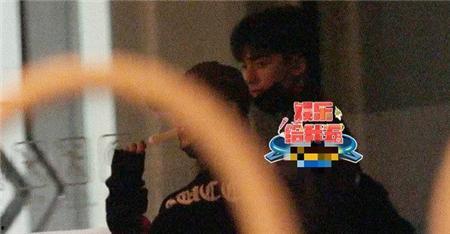 娱乐圈爆料经常怎么说,揭秘明星幕后故事 第3张 娱乐圈爆料经常怎么说,揭秘明星幕后故事 第3张