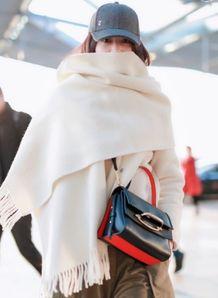 网红吃瓜白色衣服,白色衣服成焦点,揭秘幕后真相 第2张 网红吃瓜白色衣服,白色衣服成焦点,揭秘幕后真相 第2张