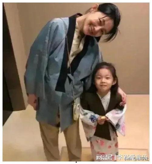 娱乐圈吃瓜爆料小凤凰,小凤凰揭秘吃瓜爆料背后的真相 第3张 娱乐圈吃瓜爆料小凤凰,小凤凰揭秘吃瓜爆料背后的真相 第3张
