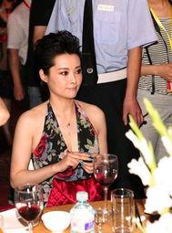 袁莉最新爆料大牌,揭秘娱乐圈幕后黑幕 第3张 袁莉最新爆料大牌,揭秘娱乐圈幕后黑幕 第3张