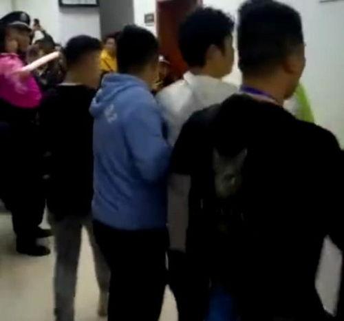 重庆网友爆料老婆视频,辣眼老婆视频引发网友热议  第2张