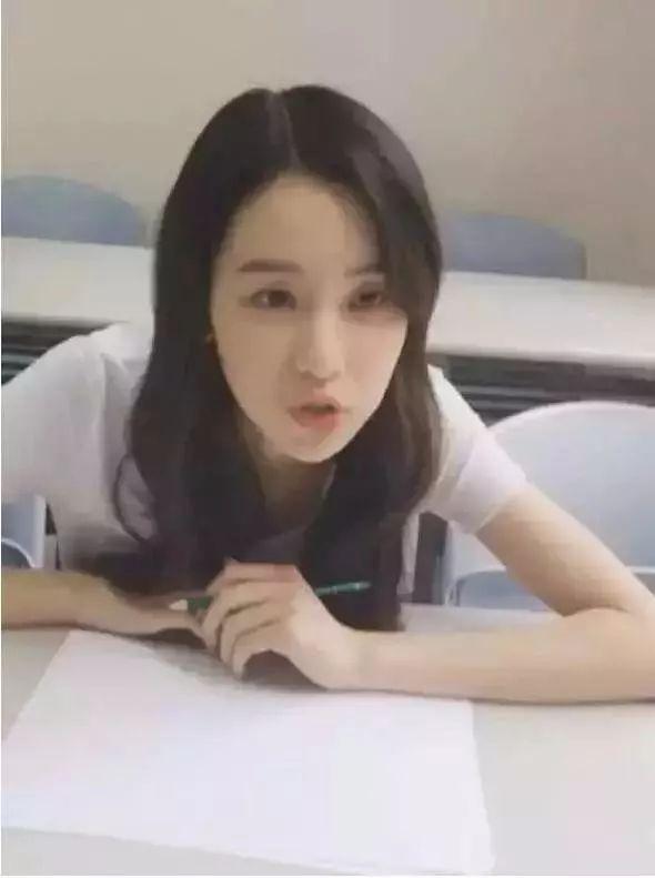 最新爆料陈都灵视频,惊艳瞬间引发网友热议